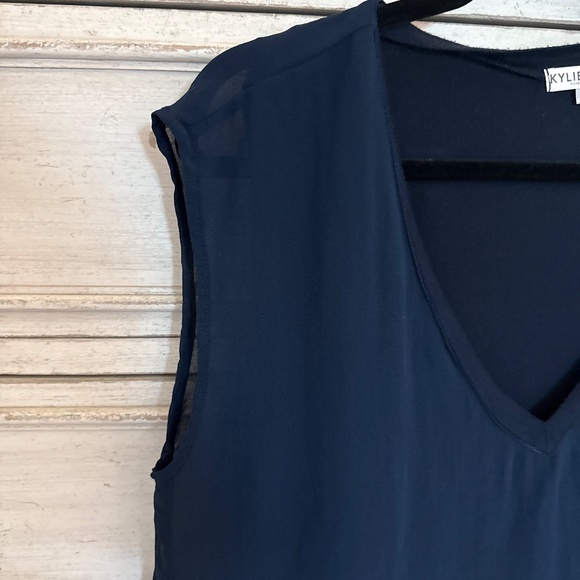 Kylie Paige Dress/Casual Top - Picture 2 of 6